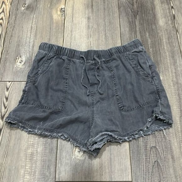 Time And Tru Gray Shorts - Picture 1 of 7